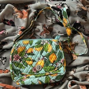 Vera Bradley Crossbody bag! 🍋💛